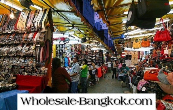50 PHOTOS OF PATPONG MARKET SHOPS AND PRODUCTS