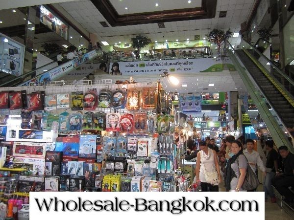 50 PHOTOS OF PANTIP IT CENTER SHOPS AND PRODUCTS